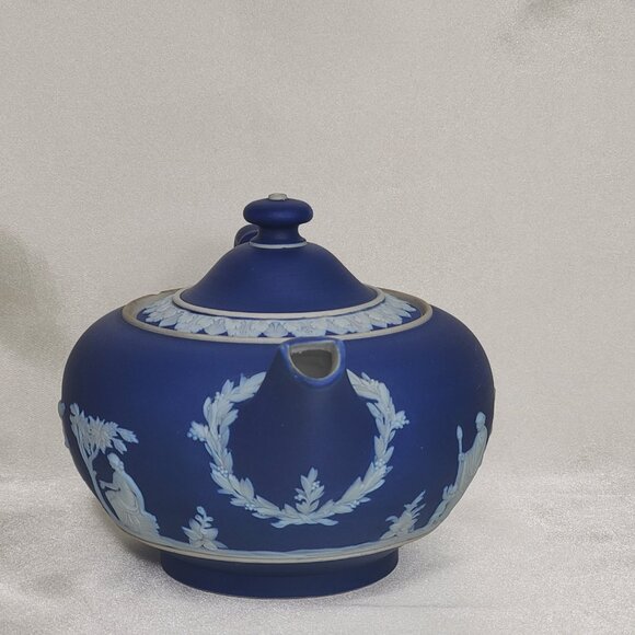 Antique Wedgwood Blue Jasperware Teapot – c.1891–1907 England  Classical Relif - Picture 6 of 11